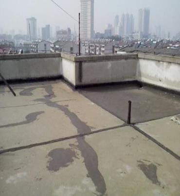 泽库漏水维修 楼顶漏水是什么原因，楼顶漏水维修方法是什么?